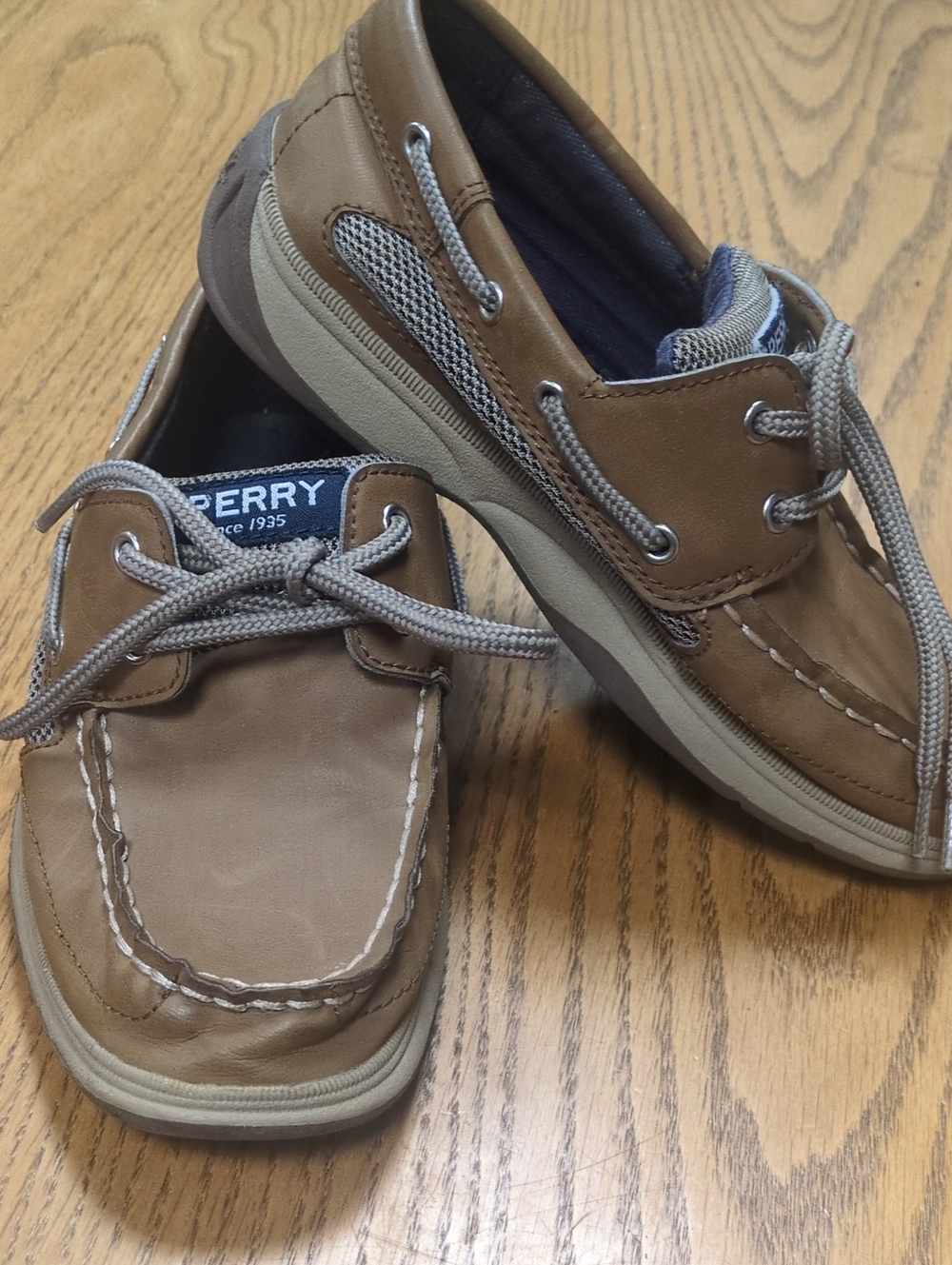 Sperry Tan Leather Kids Boat Shoes with Gray Laces